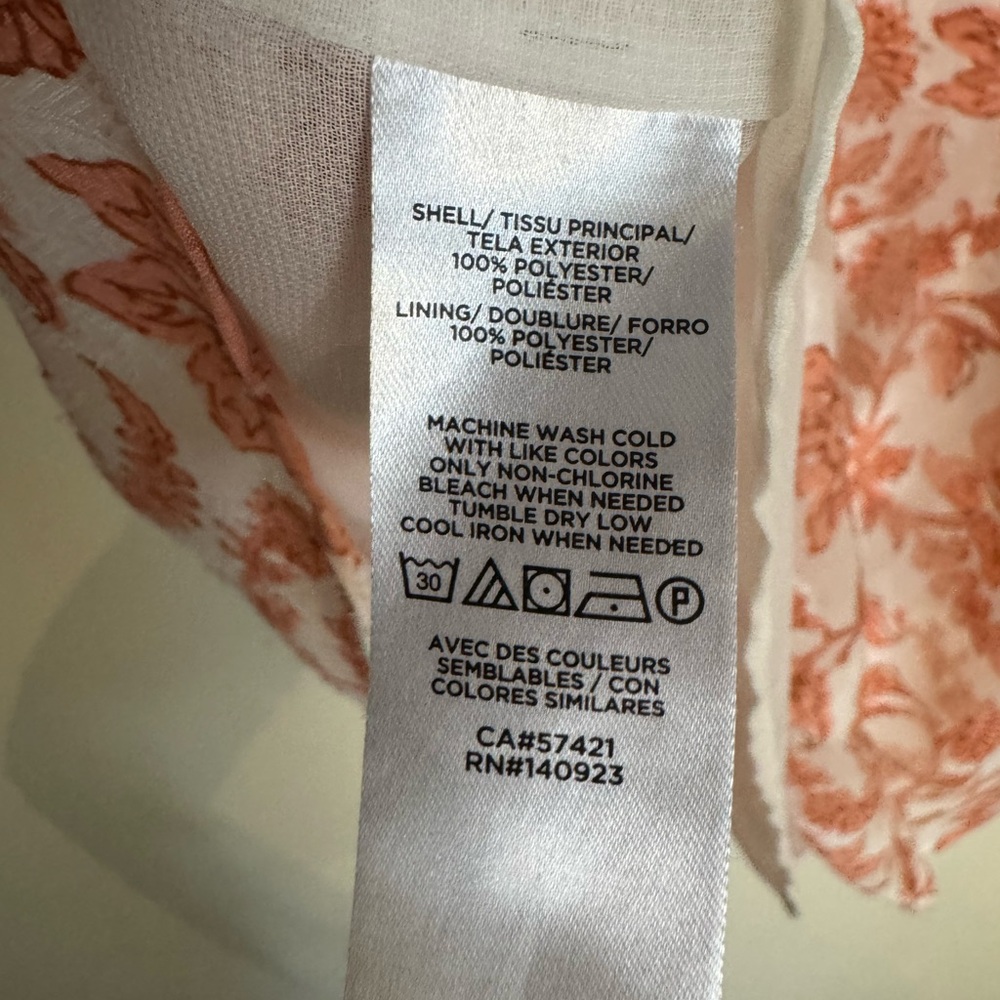 LOFT Floral V-Neck Blouse | Size Medium - Picture 6 of 9